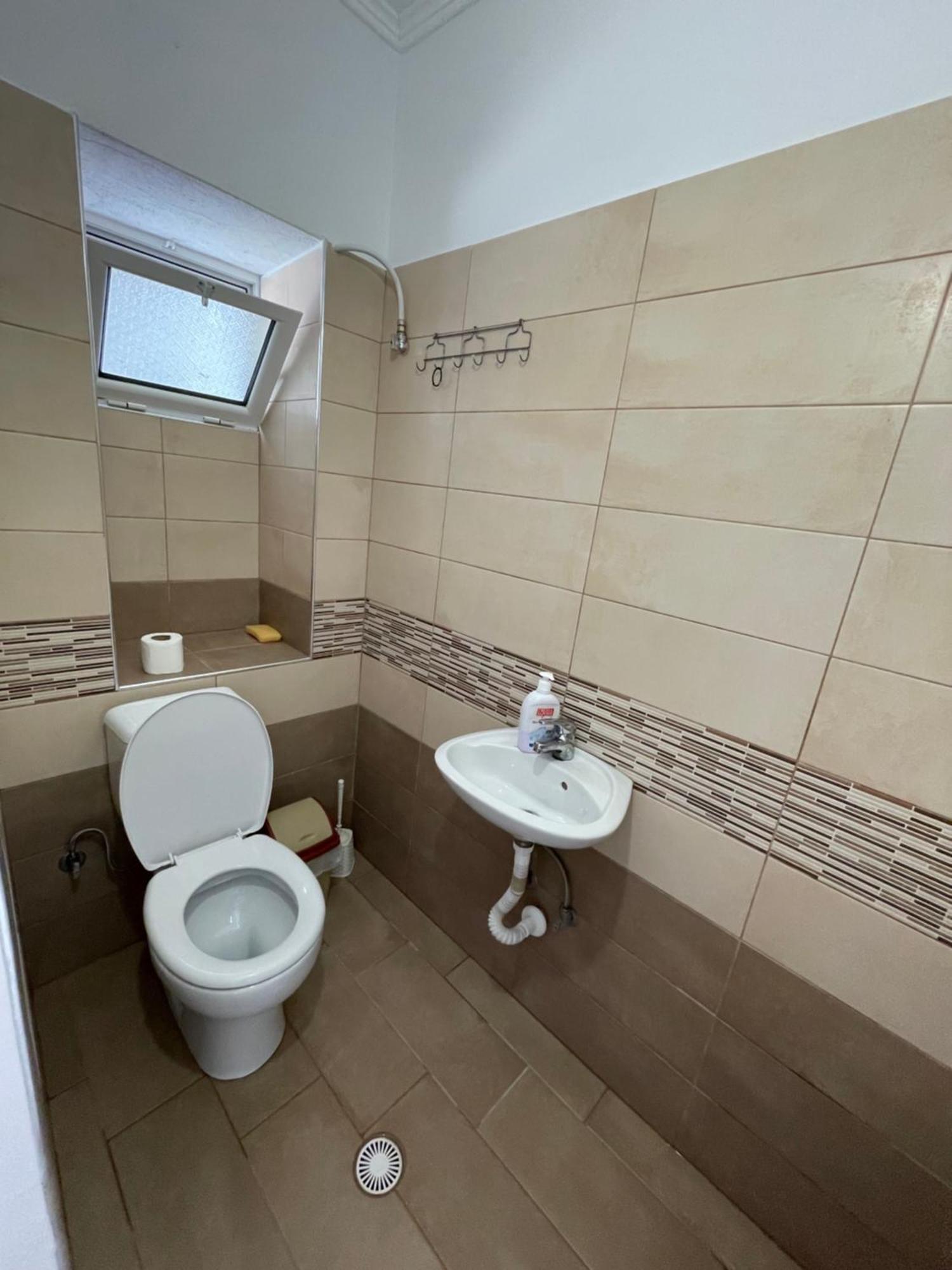 Vila Gusti Country house *